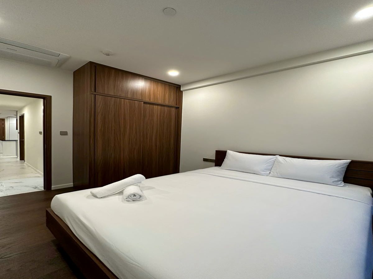 Giá bán căn hộ Metropole 3 Phòng Ngủ 106m2